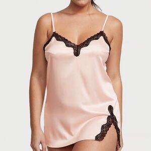 NWT VICTORIA'S SECRET
Tease Satin Lace-Trim Mini Slip Dress